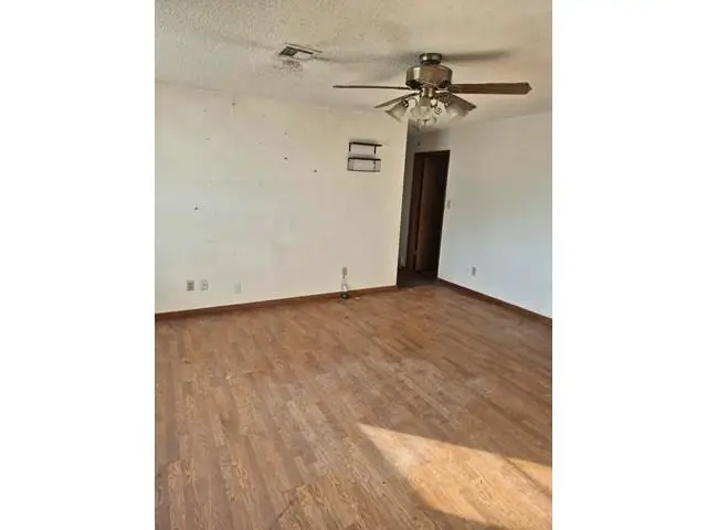 6430 NW Columbia Avenue, Lawton, OK 73505 - #2