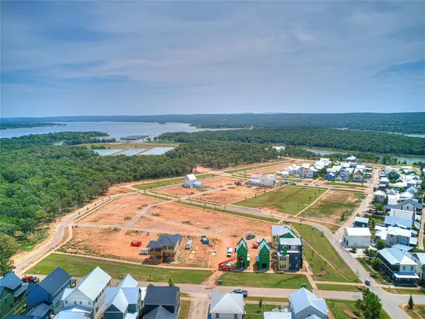 64 Boulevard, Carlton Landing, OK 74432