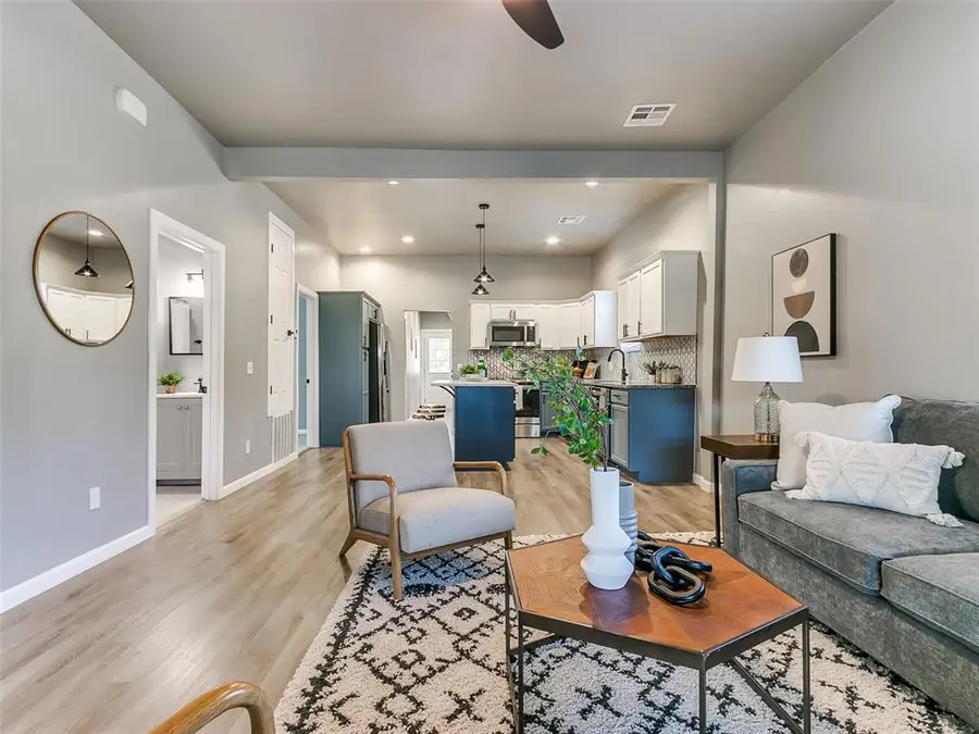 524 E Harrison Avenue, Guthrie, OK 73044 - #2