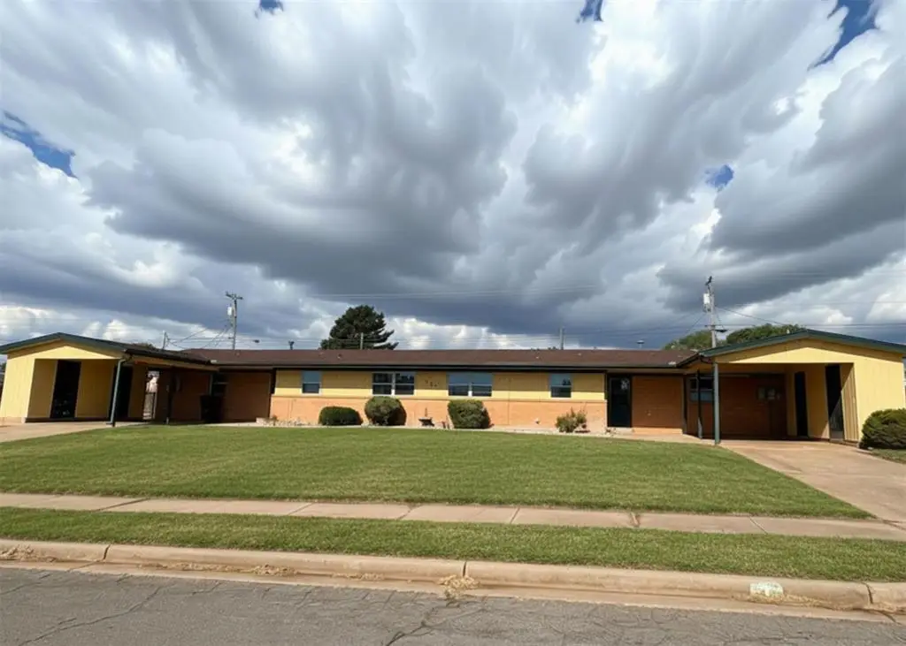 305 Iroquois Trail, Burns Flat, OK 73647 - #1