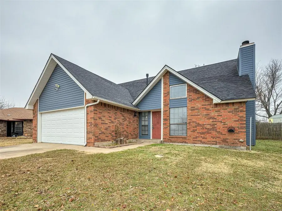 2101 NE 11th Street, Moore, OK 73160 - #3