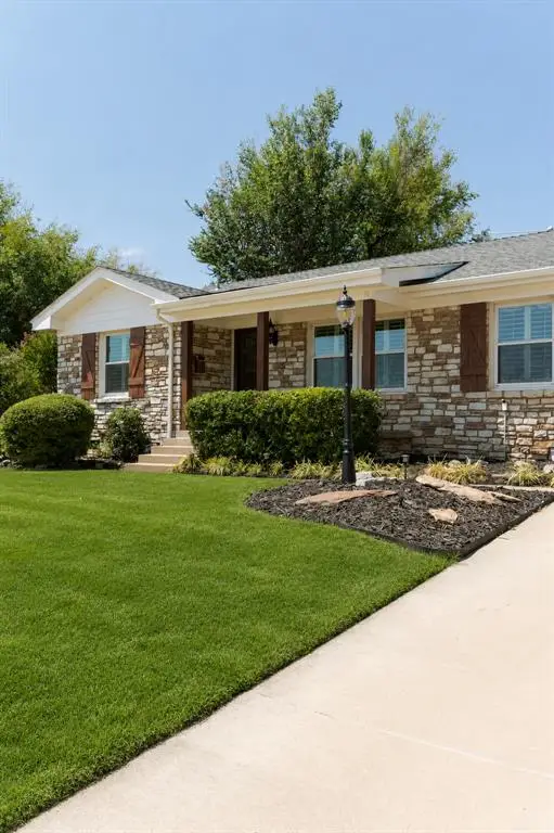 10013 Ridgeview Drive, Oklahoma City, OK 73120 - #3