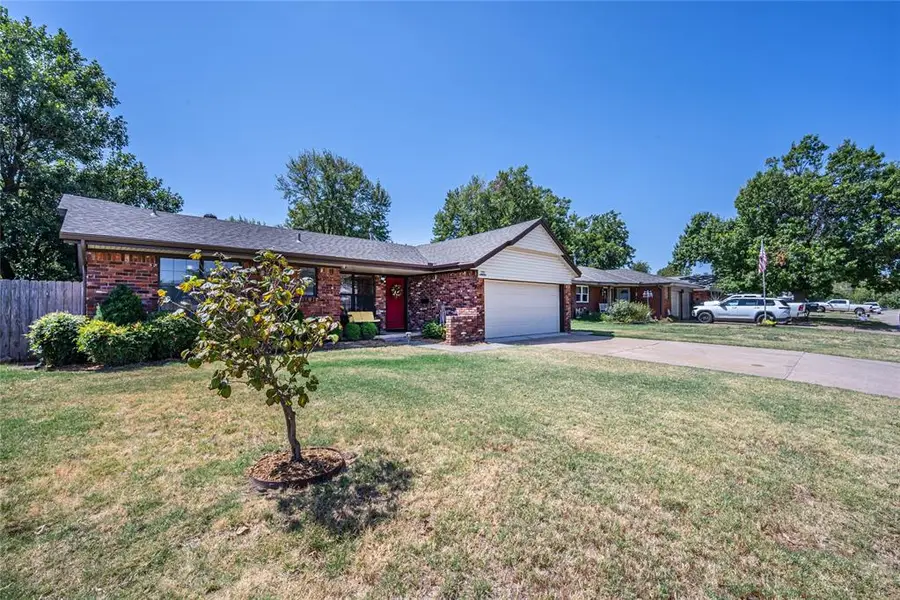 110 Utah Avenue, Yukon, OK 73099 - #2