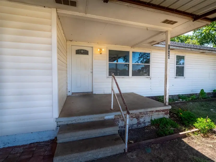 1426 Pastusek Avenue, Prague, OK 74864 - #3