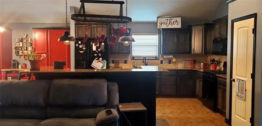 501 Parsons Drive, Yukon, OK 73099 - #3