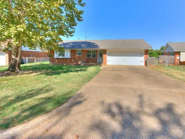124 N Ranchwood Boulevard, Yukon, OK 73099