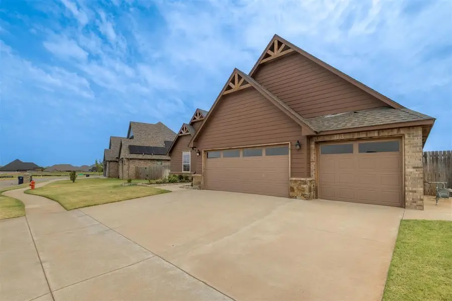 3904 Wedgewood Creek Drive, Oklahoma City, OK 73179 - #2