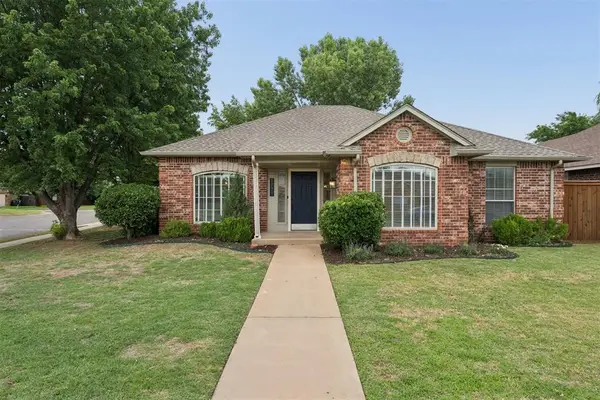 1771 Olde School Point, Edmond, OK 73012