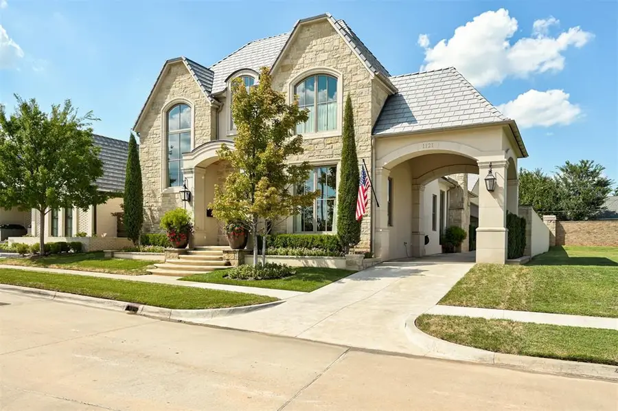 1121 Cumberland Court, Nichols Hills, OK 73116 - #2