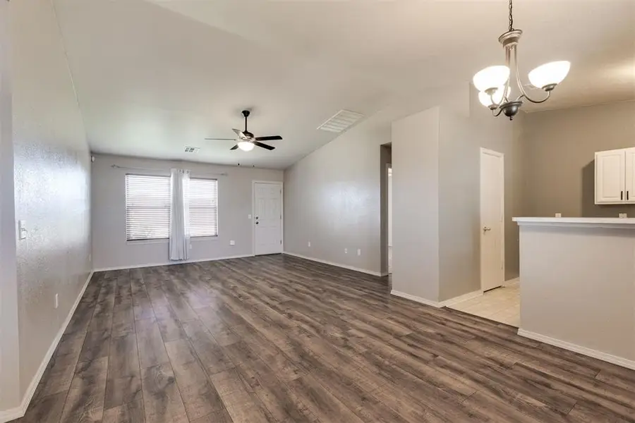 10349 Aberdeen Drive, Yukon, OK 73099 - #3