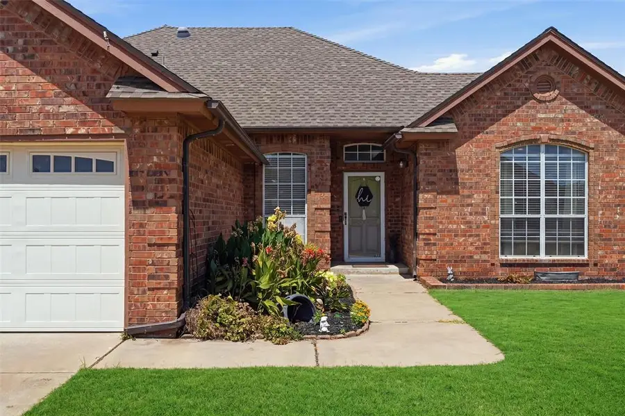 2209 SW 93rd Place, Oklahoma City, OK 73149 - #2