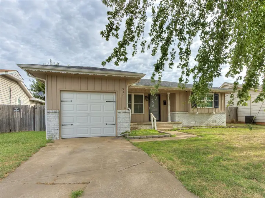 913 W Mitchell Drive, Midwest City, OK 73110 - #2