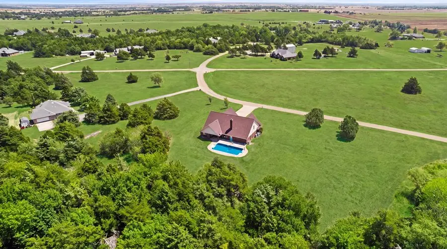 1811 Cedar Trail, Cashion, OK 73016 - #2