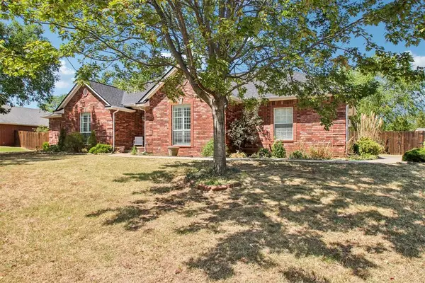 504 Pool Lane, Shawnee, OK 74801