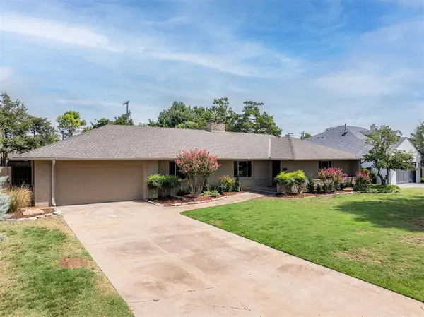 1807 Dorchester Drive, Nichols Hills, OK 73120