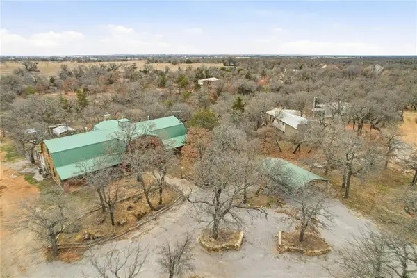 72 Hidden Oaks Drive, Indiahoma, OK 73552