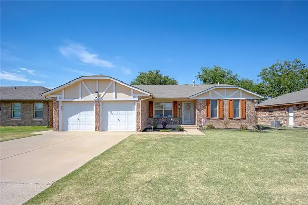 605 SW 7th Street, Moore, OK 73160