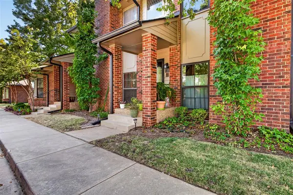 6204 Waterford Boulevard #3, Oklahoma City, OK 73118
