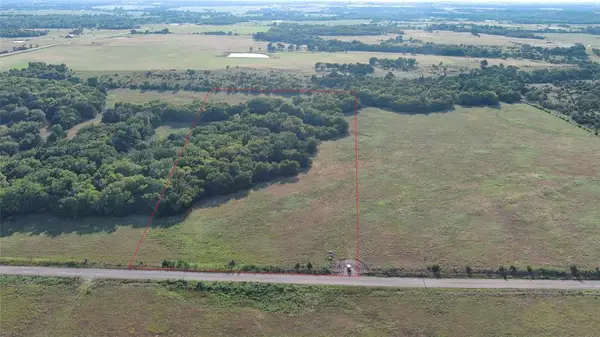 N 381 Road, Holdenville, OK 74848