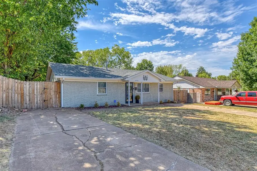 1724 S Jensen Avenue, El Reno, OK 73036 - #2