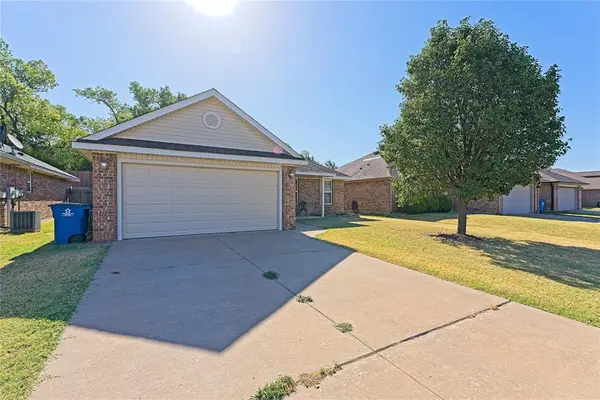 2114 Bradford Circle, Newcastle, OK 73065