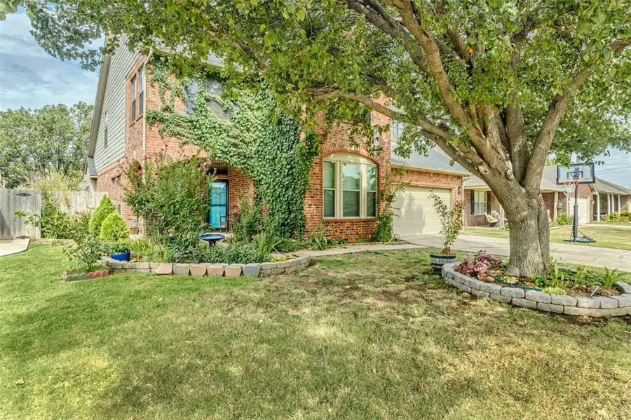 1209 Bradford Place, Edmond, OK 73012 - #3