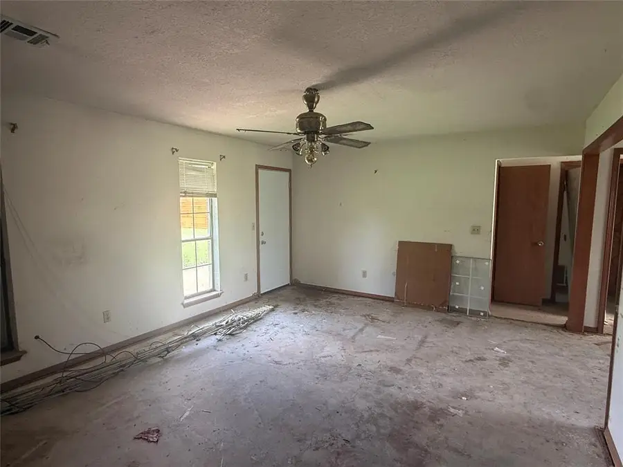 513 N Missouri Avenue, Oklahoma City, OK 73117 - #3