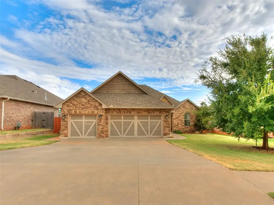 2251 E Kellan Court Terrace, Mustang, OK 73064 - #2