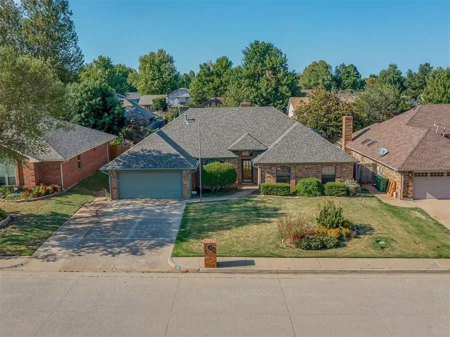 141 E Olympic Drive, Yukon, OK 73099 - #3