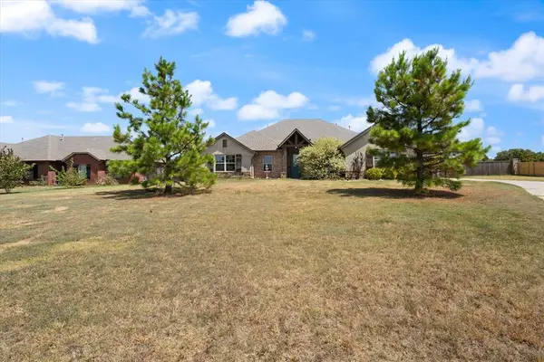 108 Oakridge Drive, Choctaw, OK 73020