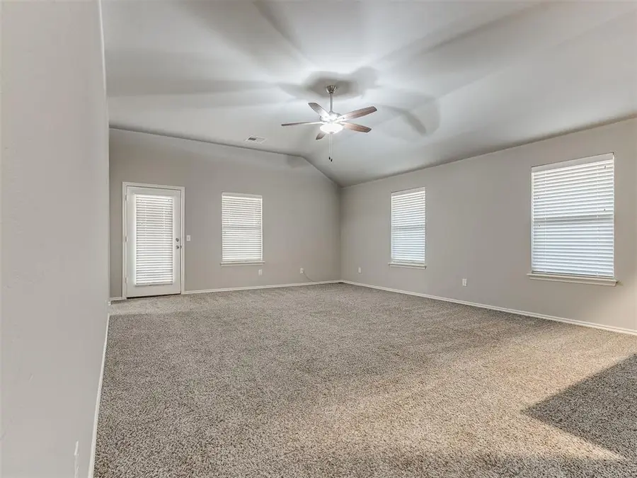 2309 Fallview Drive, Edmond, OK 73034 - #3