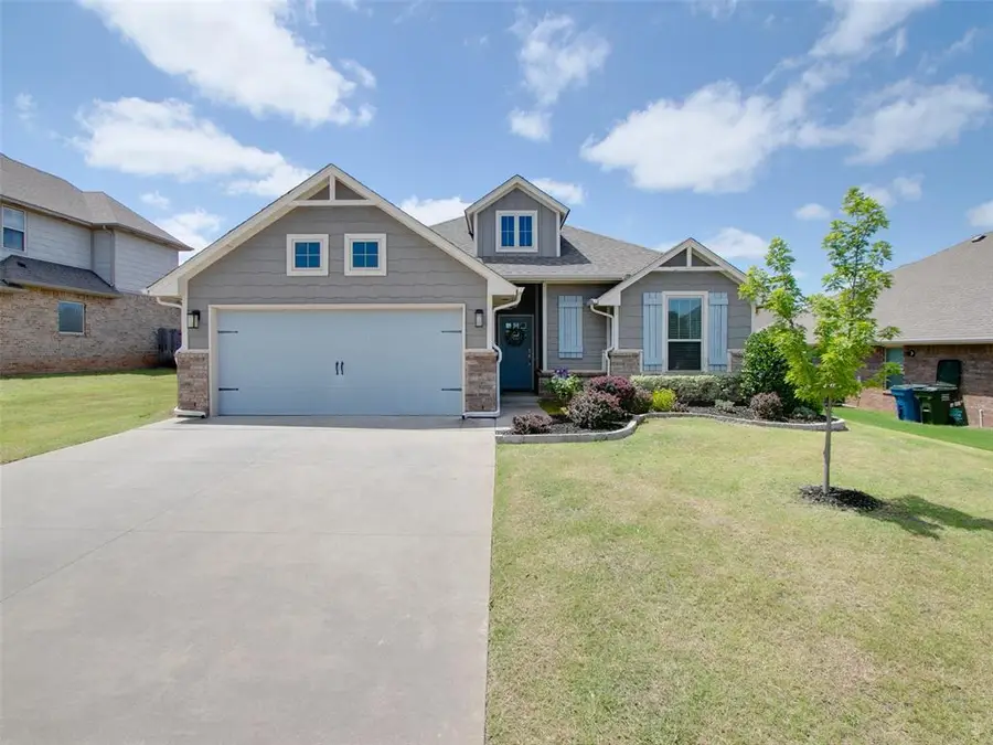 6132 Oxnard, Edmond, OK 73034 - #2
