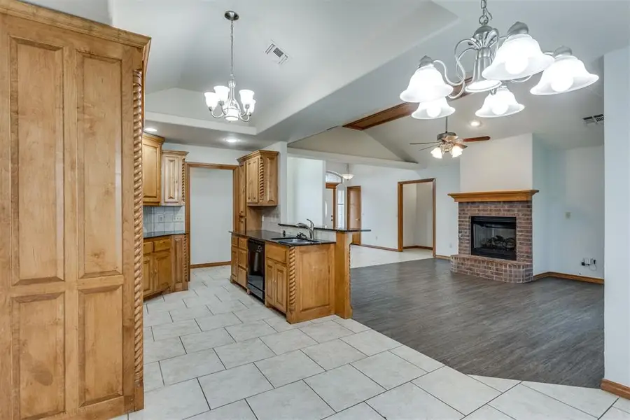 819 Rickwood Circle, Oklahoma City, OK 73160 - #3