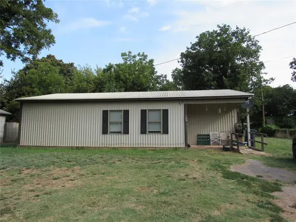 103 E Quapaw, Lindsay, OK 73052