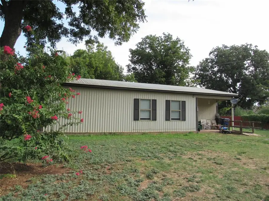 103 E Quapaw, Lindsay, OK 73052 - #2