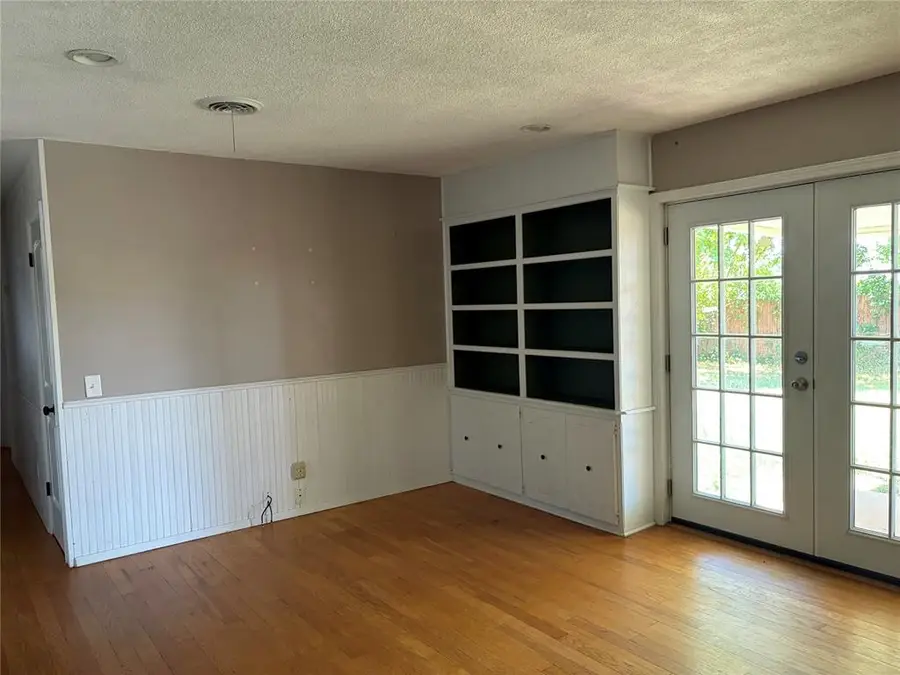1023 N Madison Avenue, Blanchard, OK 73010 - #3