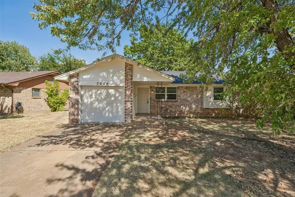 2624 Kings Road, Moore, OK 73160 - #1