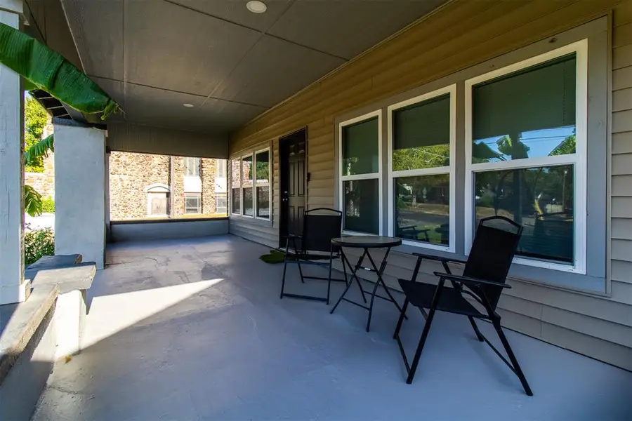 1017 E Main Street, Shawnee, OK 74801 - #2