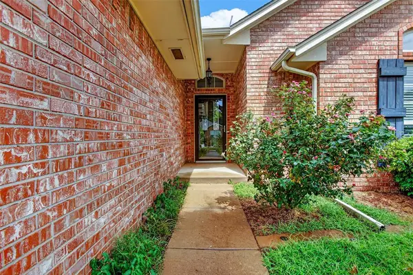 1721 Fawn Valley Lane, Edmond, OK 73003