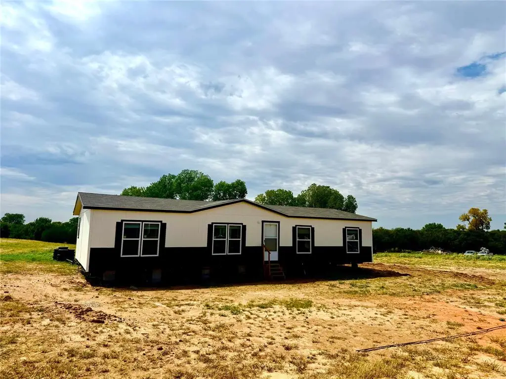 8782 Rebekah Road, Yukon, OK 73099 - #1
