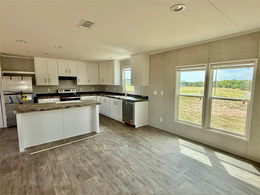 8782 Rebekah Road, Yukon, OK 73099 - #2