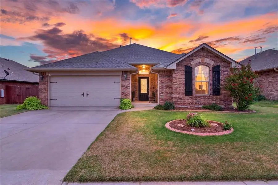 11128 SW 39th Court, Mustang, OK 73064 - #2