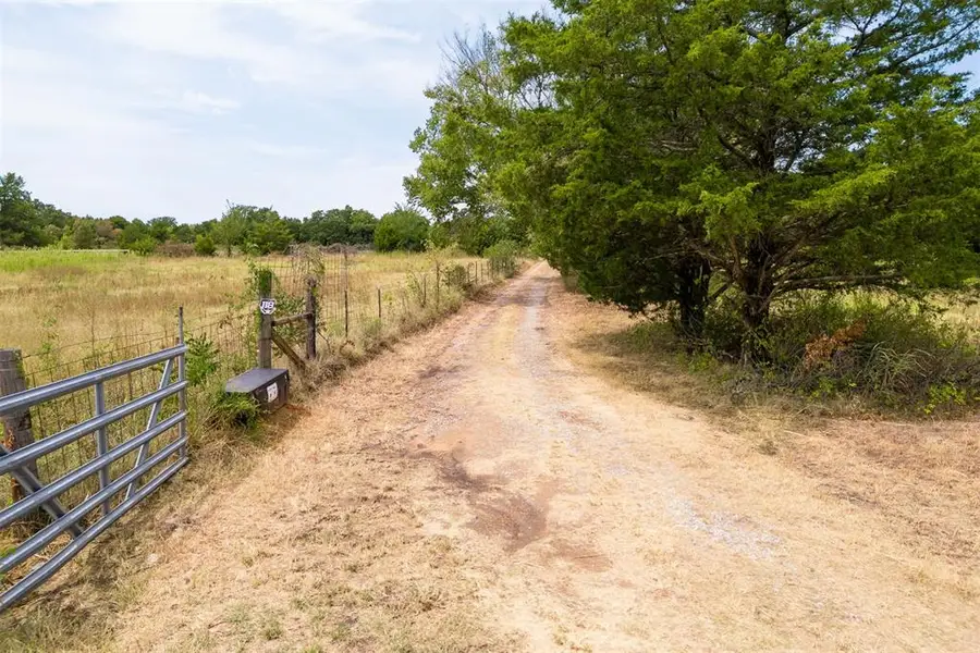 118 N Hurst Lane, Tecumseh, OK 74873 - #2