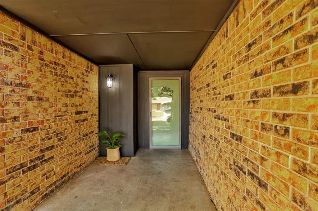 612 W Perry Drive, Mustang, OK 73064 - #1