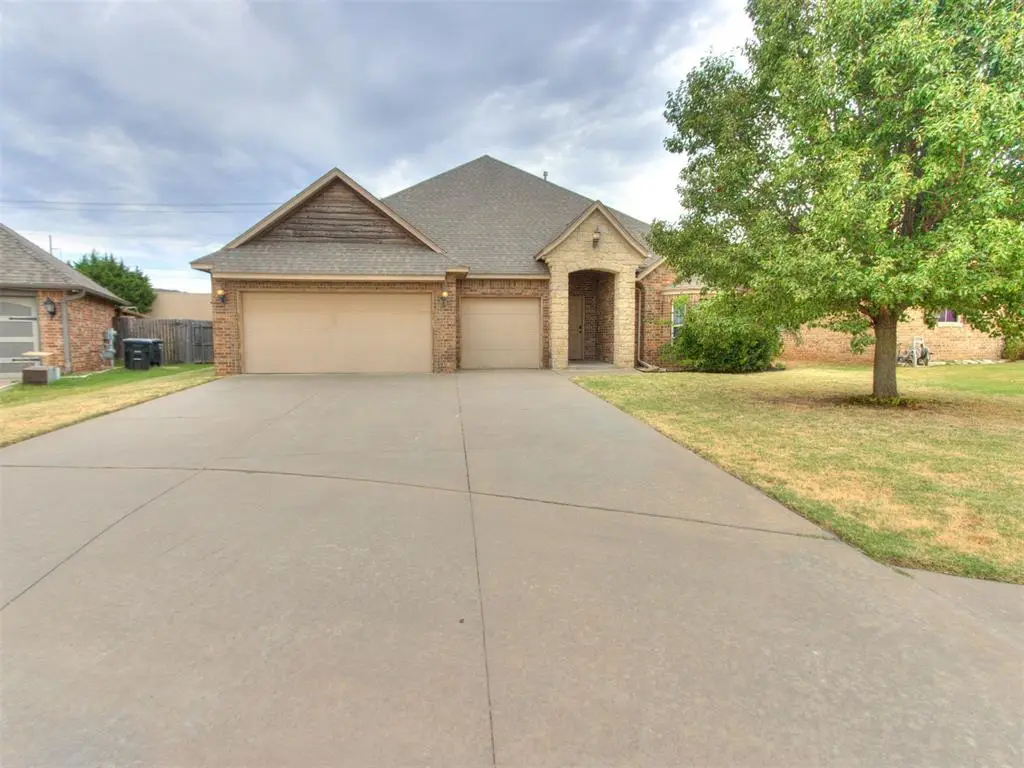 641 SW 28th Street, Moore, OK 73160 - #1