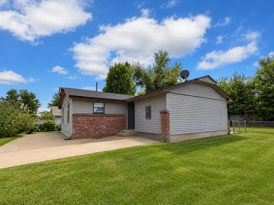 601 Crosby Boulevard, Oklahoma City, OK 73110 - #2