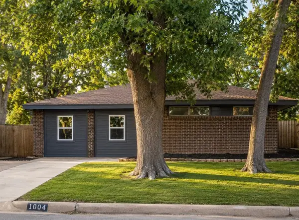 7004 NW 26th Street, Bethany, OK 73008