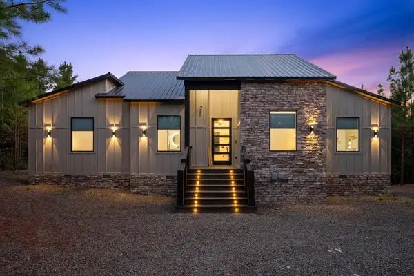 250 Southern Spruce Trail, Broken Bow, OK 74728