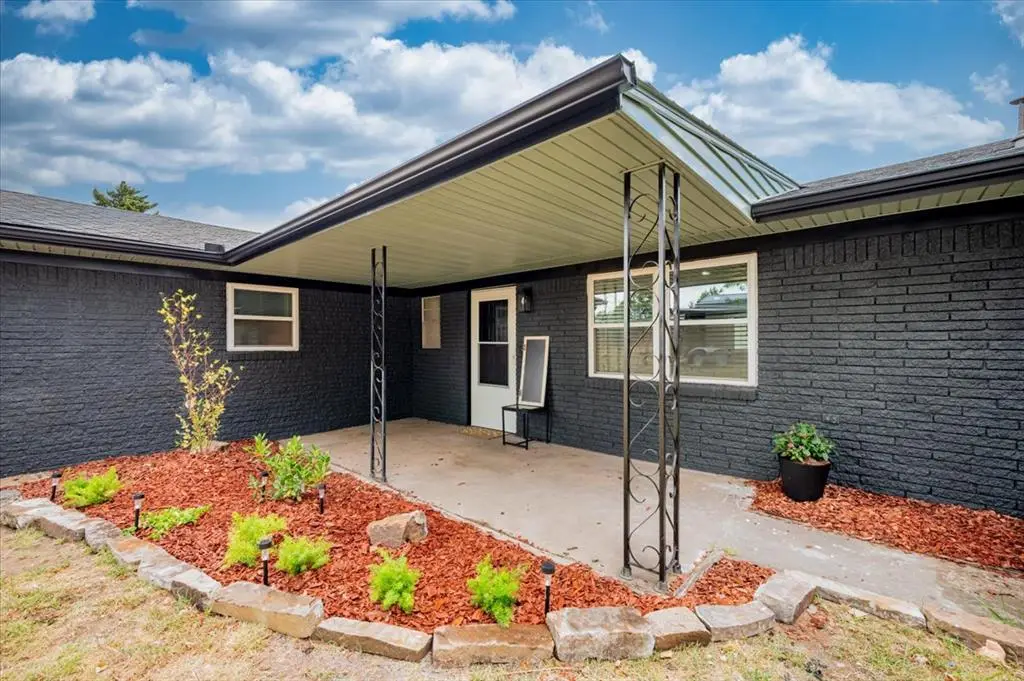 329131 E Lincoln Street, Harrah, OK 73045 - #1
