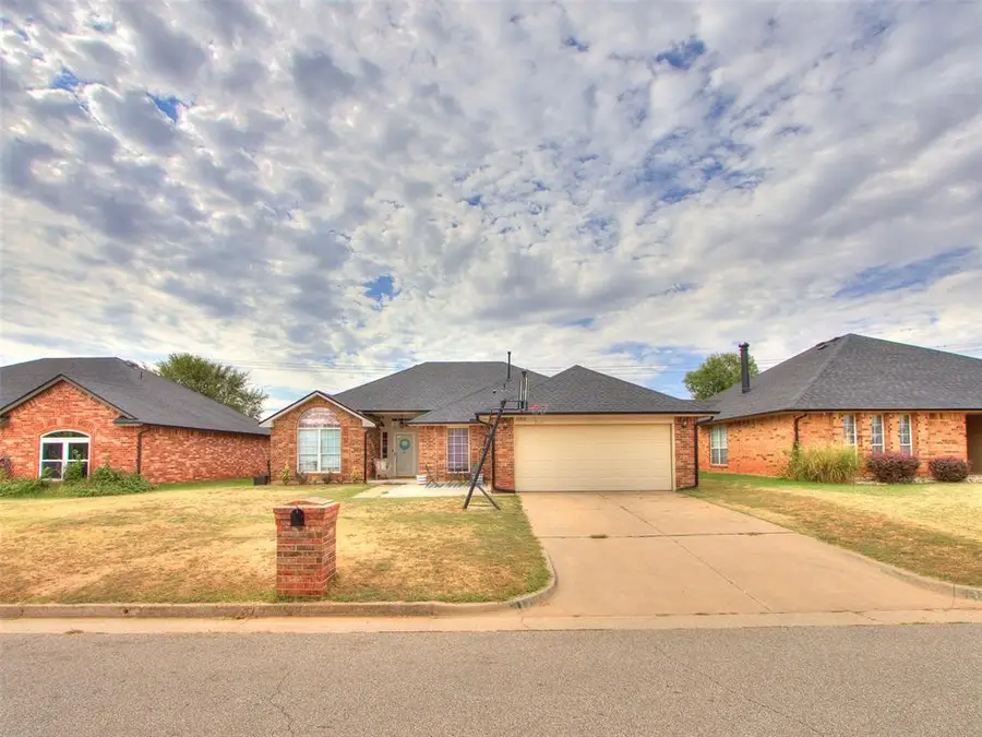 11712 SW 7th Street, Yukon, OK 73099 - #3